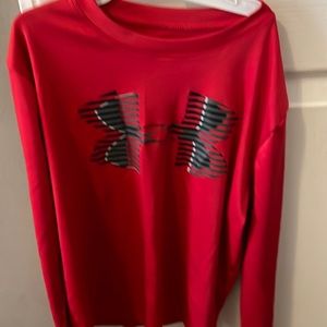 Boys Size YSM Under Armour Red long sleeve Shirt